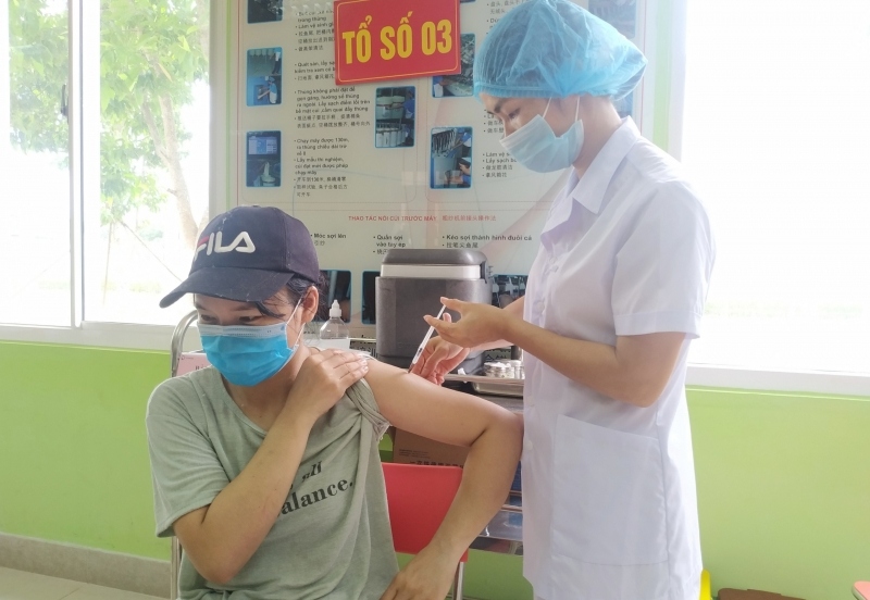 Quảng Ninh phấn đấu hoàn thành tiêm mũi 2 vaccine Covid-19 cho người dân trong tháng 10